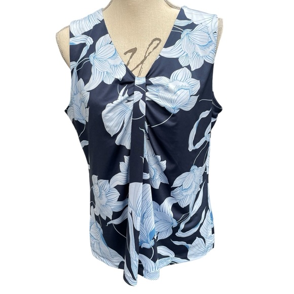 Made in Italy Navy/Light Blue Floral V-Neck Sleeveless Gather Front Top (L) - Picture 3 of 11